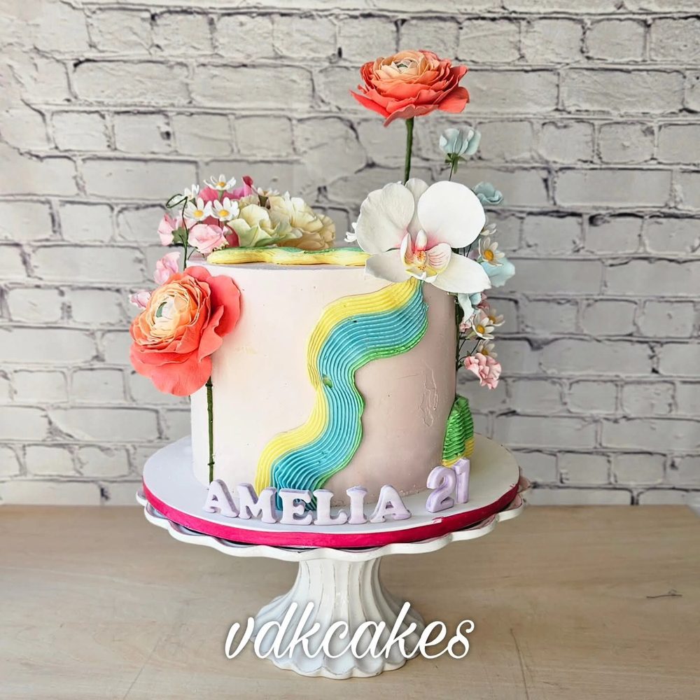 Floral 21st by VDK Cakes