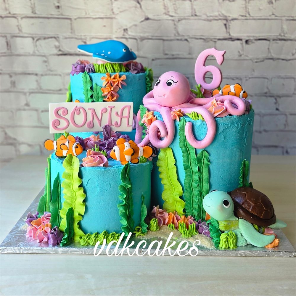 Under the Sea by VDK Cakes